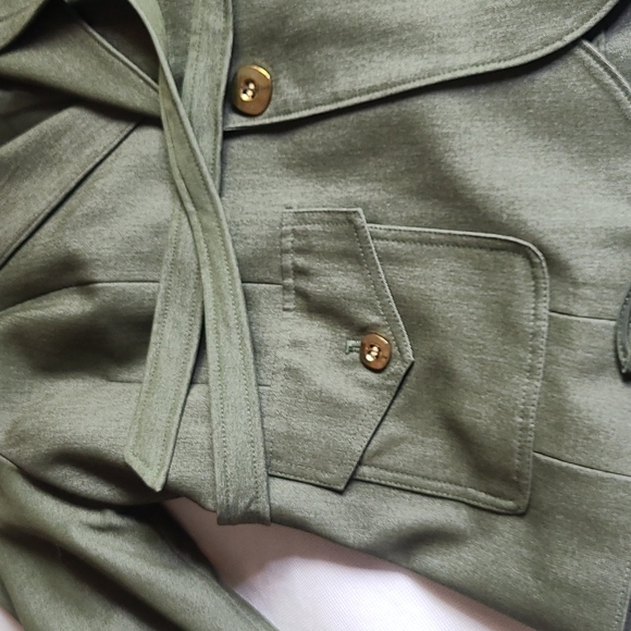 Ladies Pants Suit - Picture 4 of 10